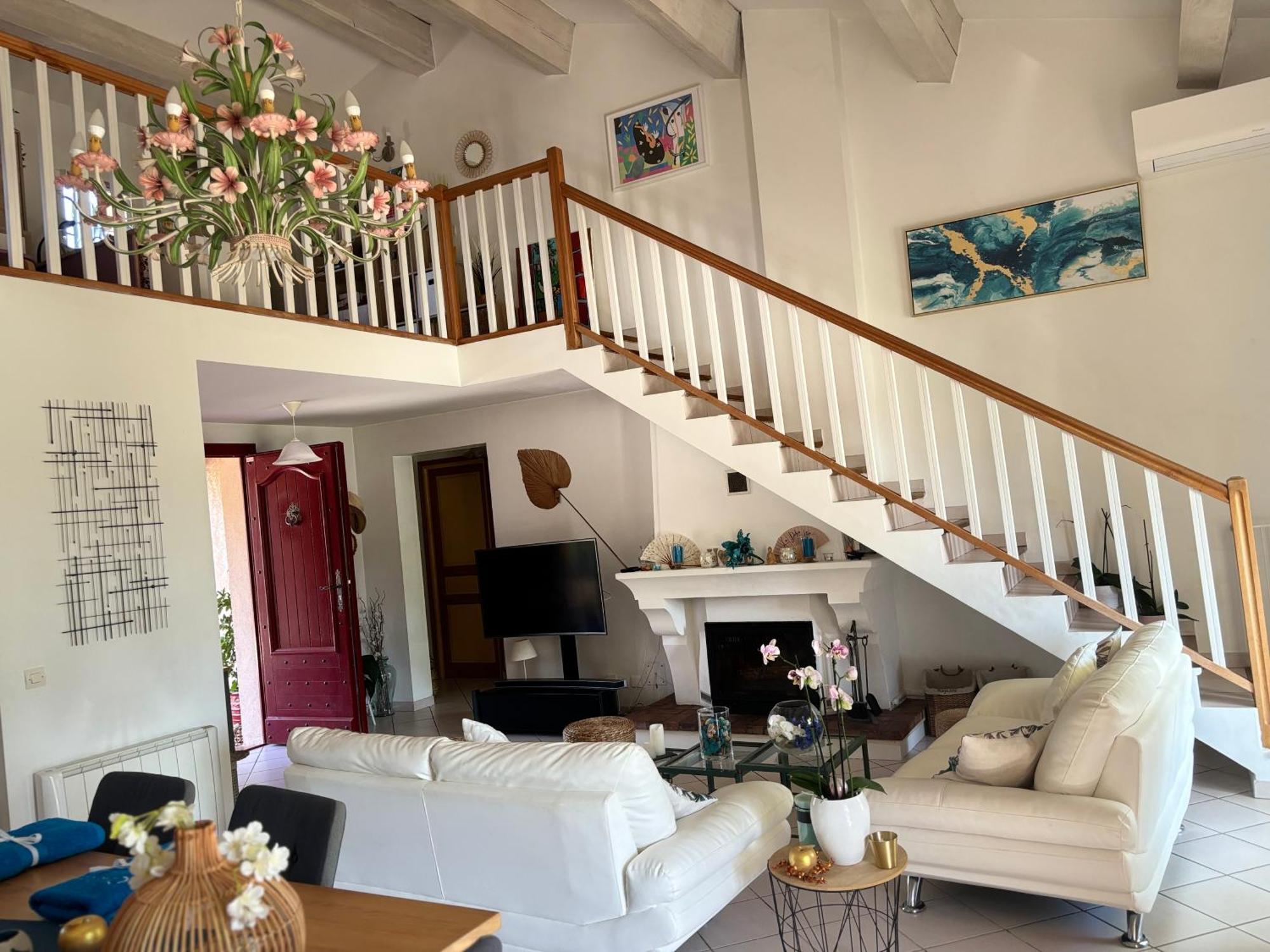 ונס Charmante Villa Familiale מראה חיצוני תמונה